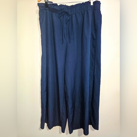 Elegant Navy Blue Plus Size Wide Leg Women's Pants - 3X/18 - Picture 3 of 5